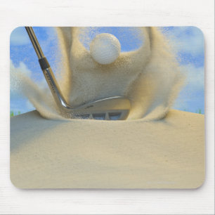 Mousepad cunha de areia que bate uma bola de golfe fora de