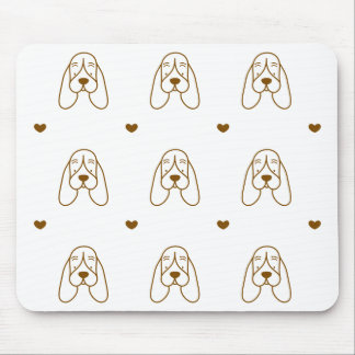 Mousepad Cute Brown and White Basset Hound Heart Pattern