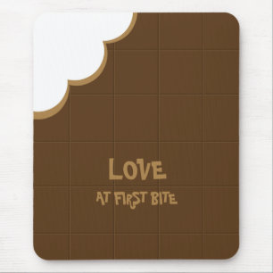 Mousepad da mordida de amor do chocolate