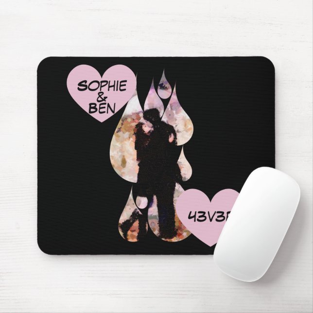 Mousepad Debaixo do Guarda-Chuva: Casal Romântico Se Beijan (Com mouse)