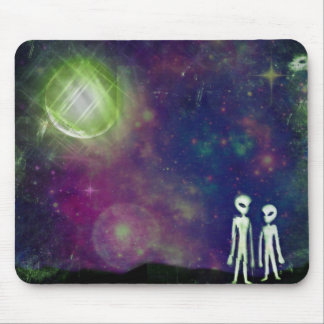 Mousepad Devemos nós invadir ou não?