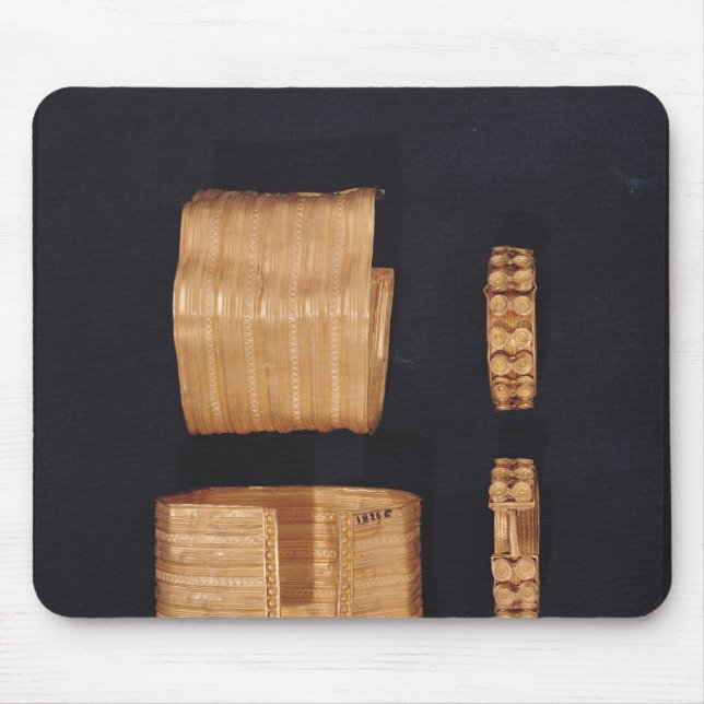 Mousepad Dois braceletes e um par de brincos (Frente)