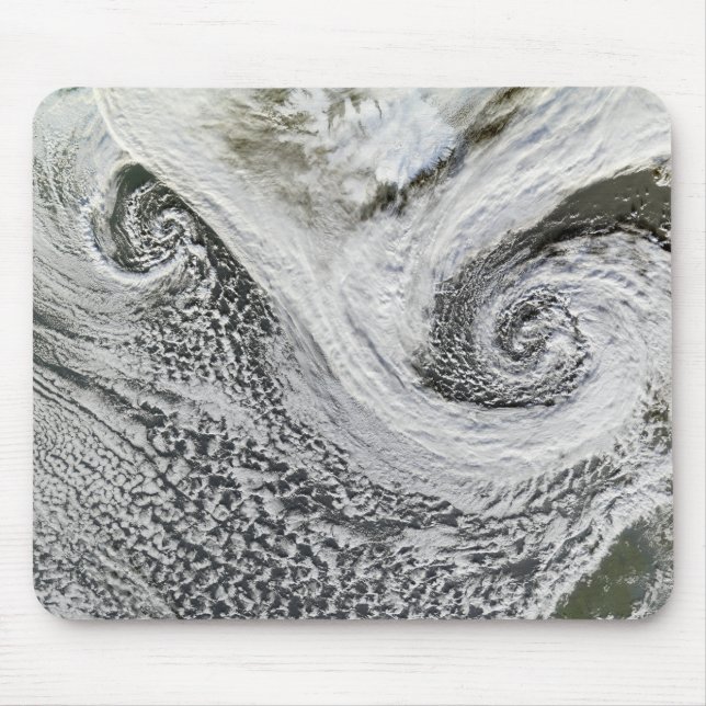 Mousepad Dois ciclones formados em tandem a sul da Islândia (Frente)