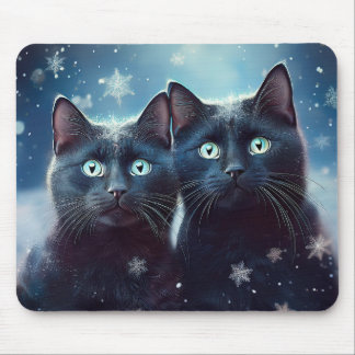 Mousepad Dois Gatos Pretos Sendo Envolvidos pela Neve