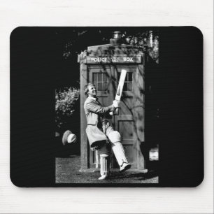 Mousepad Doutor Quem Peter Davison Críquete Tardis 1981 Tan