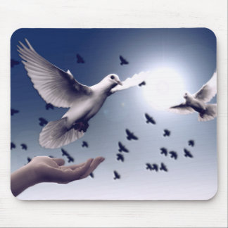 Mousepad Dove Hand Trust