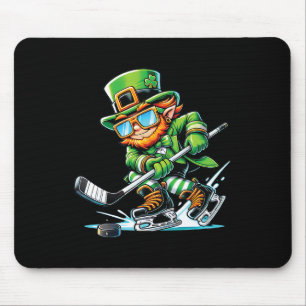Mousepad Duende Jogando Hóquei no Gelo Dia de São Patrício 