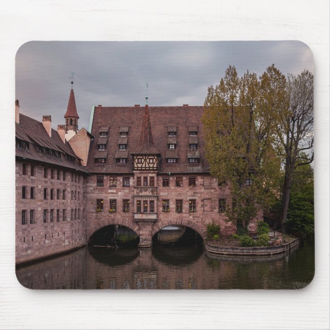 Mousepad Edifício histórico ao pôr do sol em Nuremberg, Ale (Frente)