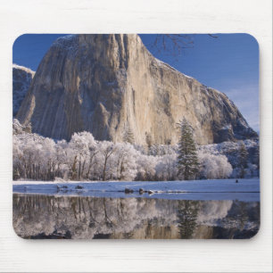Mousepad El Capitan reflete no rio Merced em 2