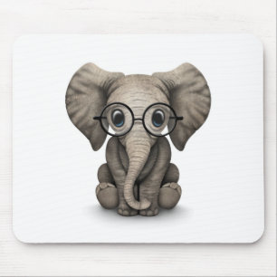 Mousepad Elefante bonito do bebê com os vidros de leitura