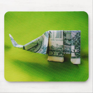 Mousepad Elefante do origami da nota de dólar no fundo
