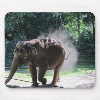 Mousepad Elefante Levantando Poeira