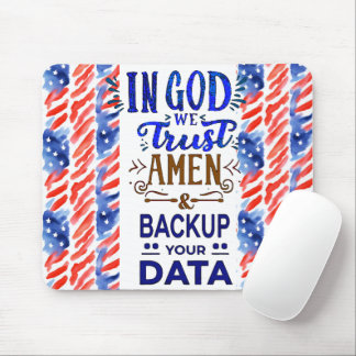Mousepad Em Deus, confiamos e fazemos backup de seus dados