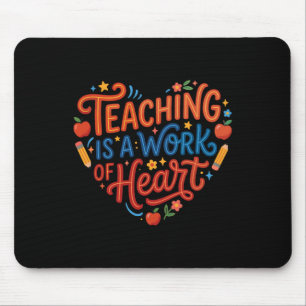 Mousepad Ensino no Dia dos Namorados é um Trabalho de Coraç