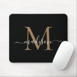 Mousepad Escrita Menina Elegante de Monograma Dourado Moder<br><div class="desc">Placa de Mouse Elegante de Roteiro Menino Dourado Moderno Monograma Preto e Elegante</div>