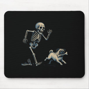 Mousepad Esqueleto Engraçado Perseguindo Cachorro Pug Hallo