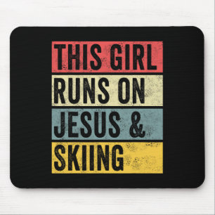 Mousepad Essa Garota Funciona Com Jesus E Esqui Esquiador J