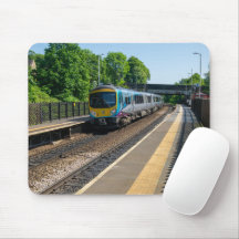 Estação Ferroviária Deighton, Huddersfield