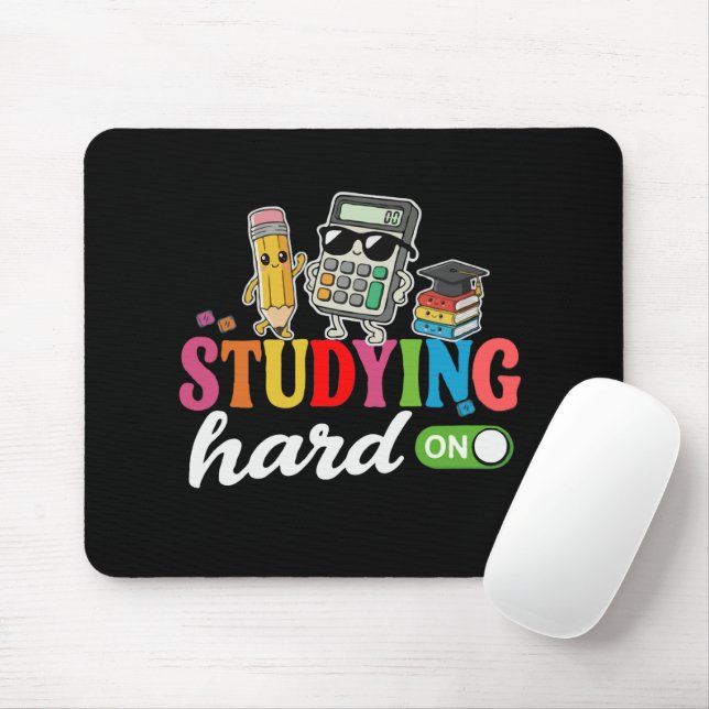 Mousepad Estudando no Modo Difícil | Suprimentos Escolares  (Com mouse)