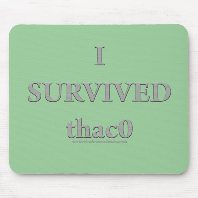 Mousepad Eu sobrevivi a thac0 (Frente)