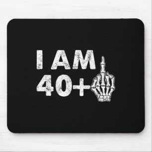 Mousepad Eu tenho 41 anos, esqueleto divertido Dedo médio 4