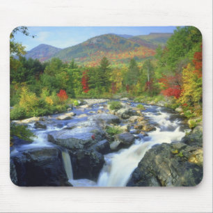 Mousepad EUA, Nova York. Uma cachoeira no Adirondack