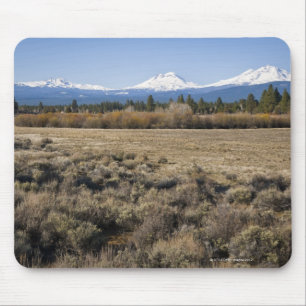 Mousepad EUA, Oregon, campo com cascata coberto de neve