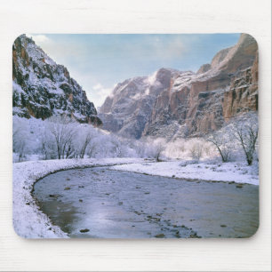 Mousepad EUA, Utah, Zion NP. Neve fresca cobre o canyon