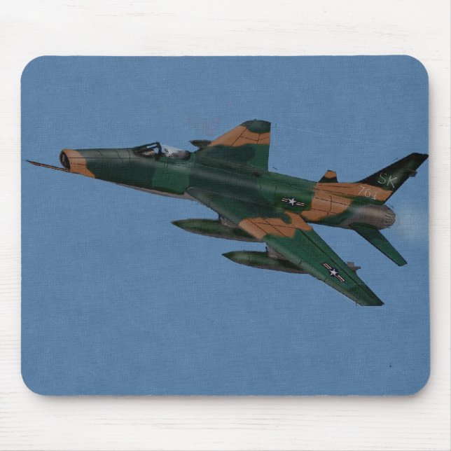 Mousepad F100 Super Saber Veterano da Guerra do Vietnã (Frente)