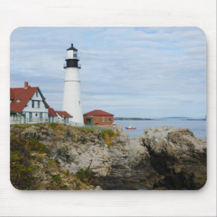 Mousepad Farol do farol de Portland em costa rochosa