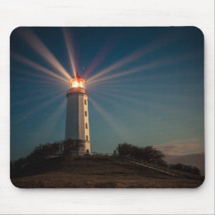 Mousepad Farol em um monte que brilha na noite