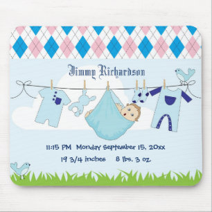 Mousepad Fila de Roupas de Bebê Bonito