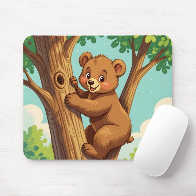 Mousepad Filhote de urso fofo subindo em uma árvore (Com mouse)