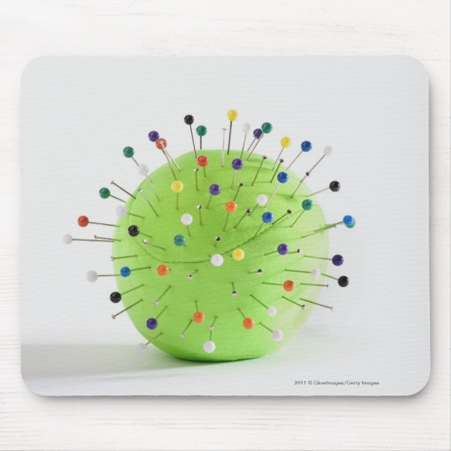 Mousepad Fim-acima dos pinos retos introduzidos em uma bola (Frente)