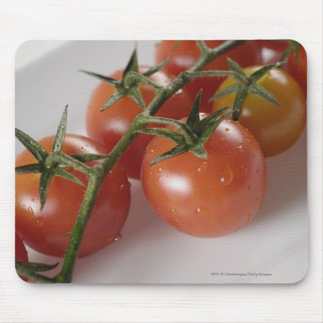 Mousepad Fim-acima dos tomates em uma bandeja (Frente)