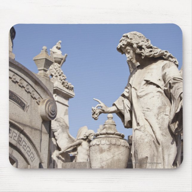 Mousepad Fim da estátua do ângulo acima no cemitério de (Frente)