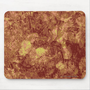 Mousepad Flor amarela contra o teste padrão da camuflagem