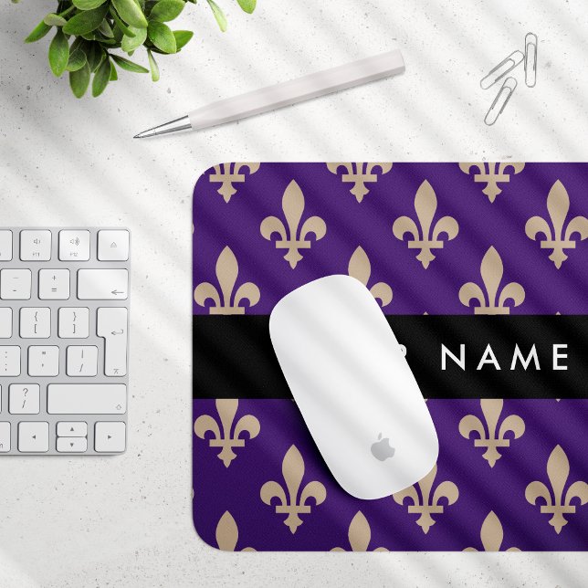 Mousepad Flor de Lis, Bege sobre Roxo, Real, Seu Nome (Criador carregado)
