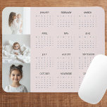Mousepad Foto da Família de Calendários Personalizada Pink<br><div class="desc">Personalize o seu espaço de trabalho com esta charmosa almofada de mouse rosa-rosa 2025, com três das suas fotos favoritas da família. Combinando estilo e praticidade, este mouse pad personalizado mostra um calendário de cheio ano ao lado de suas memórias queridas, fazer-o uma manutenção única e funcional. O fundo cor-de-rosa...</div>