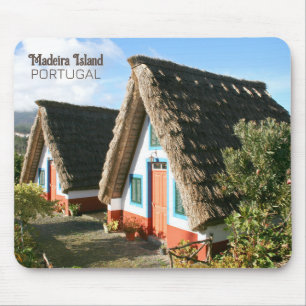 Mousepad Foto da Ilha Madeira com Habitações Típicas, Portu