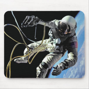 Mousepad Foto do Primeiro Passeio Espacial do Astronauta Am