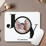 Mousepad Foto personalizada<br><div class="desc">Este moderno mouse mostra uma foto de solteiro e a palavra JOY na tipografia de na moda. Facilmente personalizável com sua foto e seu nome.</div>