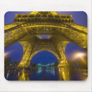 Mousepad França, Paris. Torre Eiffel iluminada à