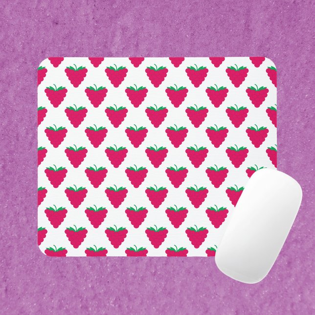 Mousepad Fruta Rosa Framboesa (A mouse pad with a pattern of pink raspberries.)