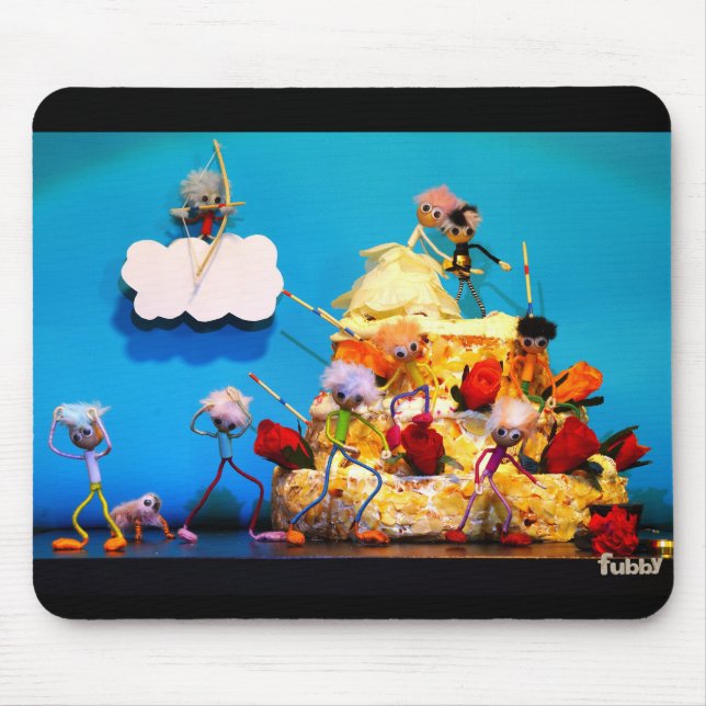 Mousepad Fubby bruiloft met cupido die voor liefde zorgt. (Frente)