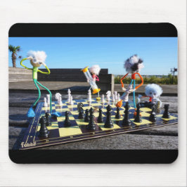 Mousepad Fubby die schaakspel spelen.