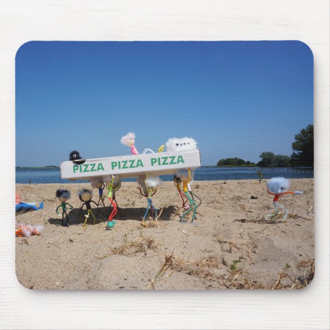 Mousepad Fubby's die op het strand een pizza stelen. (Frente)