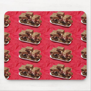Mousepad Fuja De Chocolate De Cereja Em Uma Placa