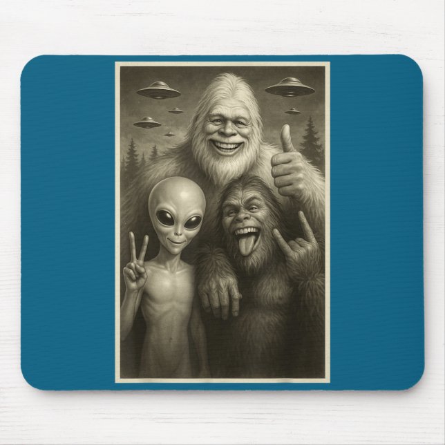 Mousepad Funny Bigfoot, Alien, &amp; Yeti Sasquatch Rock On (Frente)