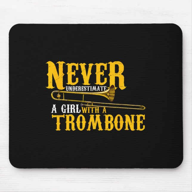 Mousepad Funny Quote Play Never Underestimate A Girl With A (Frente)
